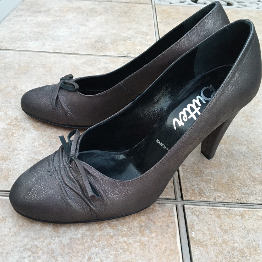 Butter shoes size 8